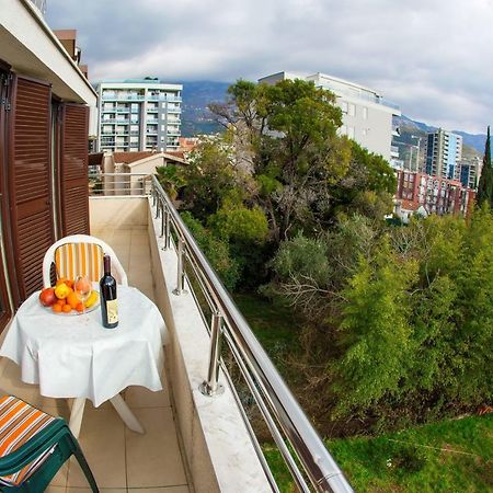 Guest House Mandarina Budva Kültér fotó
