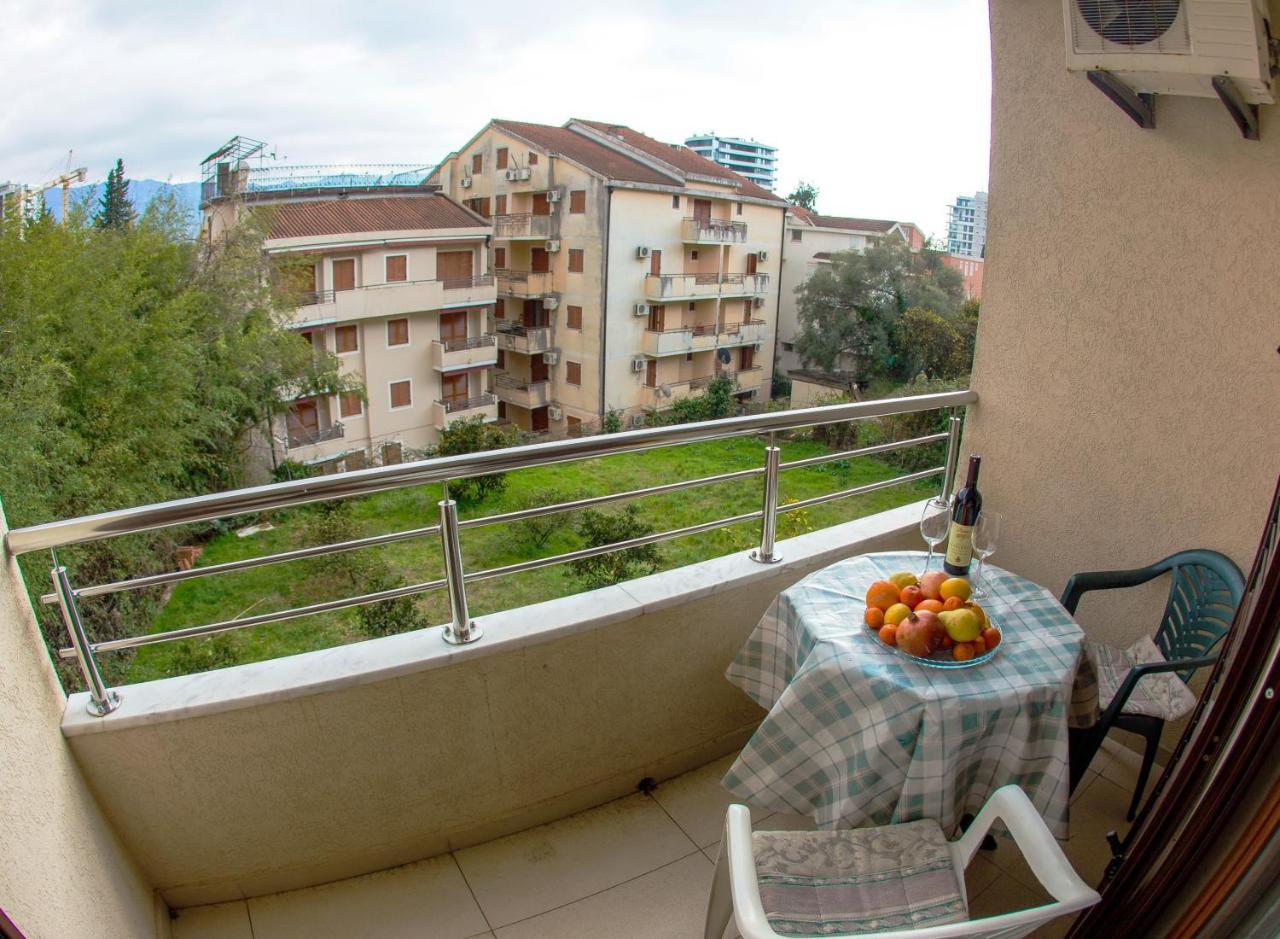Guest House Mandarina Budva Kültér fotó